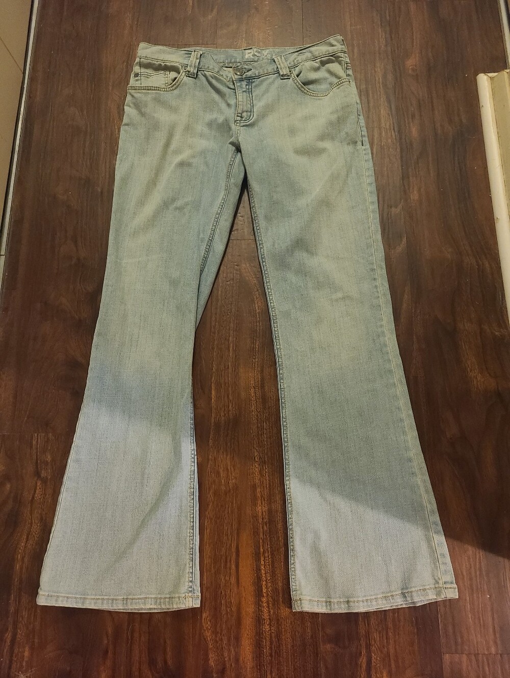 Vintage Roxy Lowrise Light Wash Boot Leg Jeans